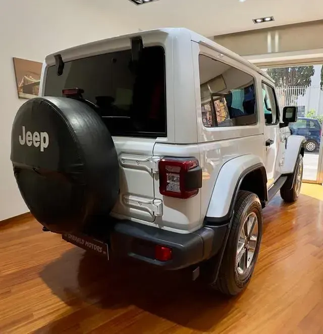 Begagnad Jeep Wrangler Sahara 200 HK (147 kW) 2020 Vit SUV