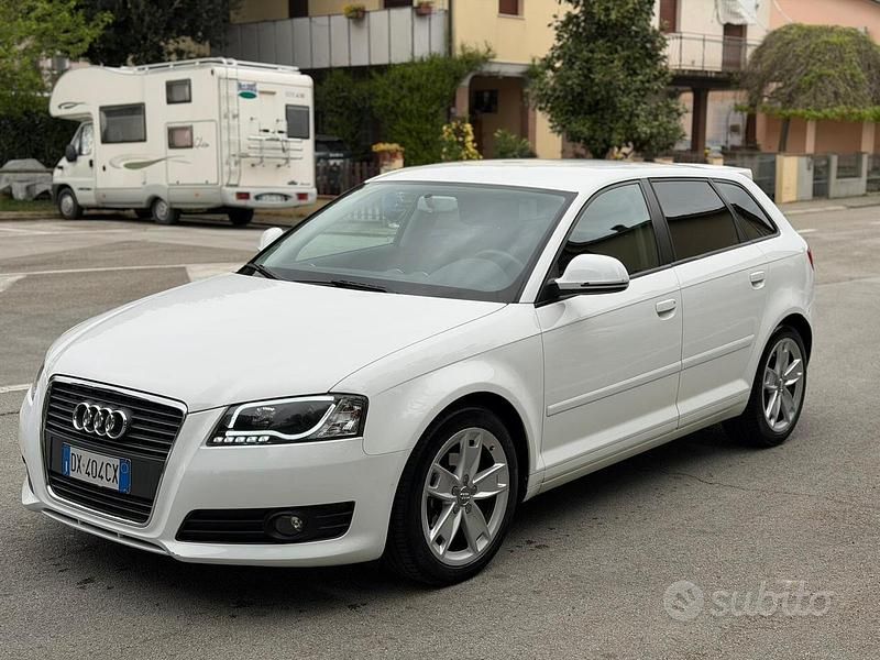 Usata Audi A3 S-Line 105 CV (77 kW) 2010 Bianco Utilitaria