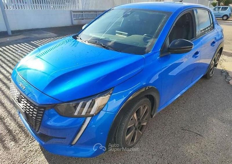 Usata Peugeot 208 GT 101 CV (74 kW) 2021 Blu / perlato Utilitaria