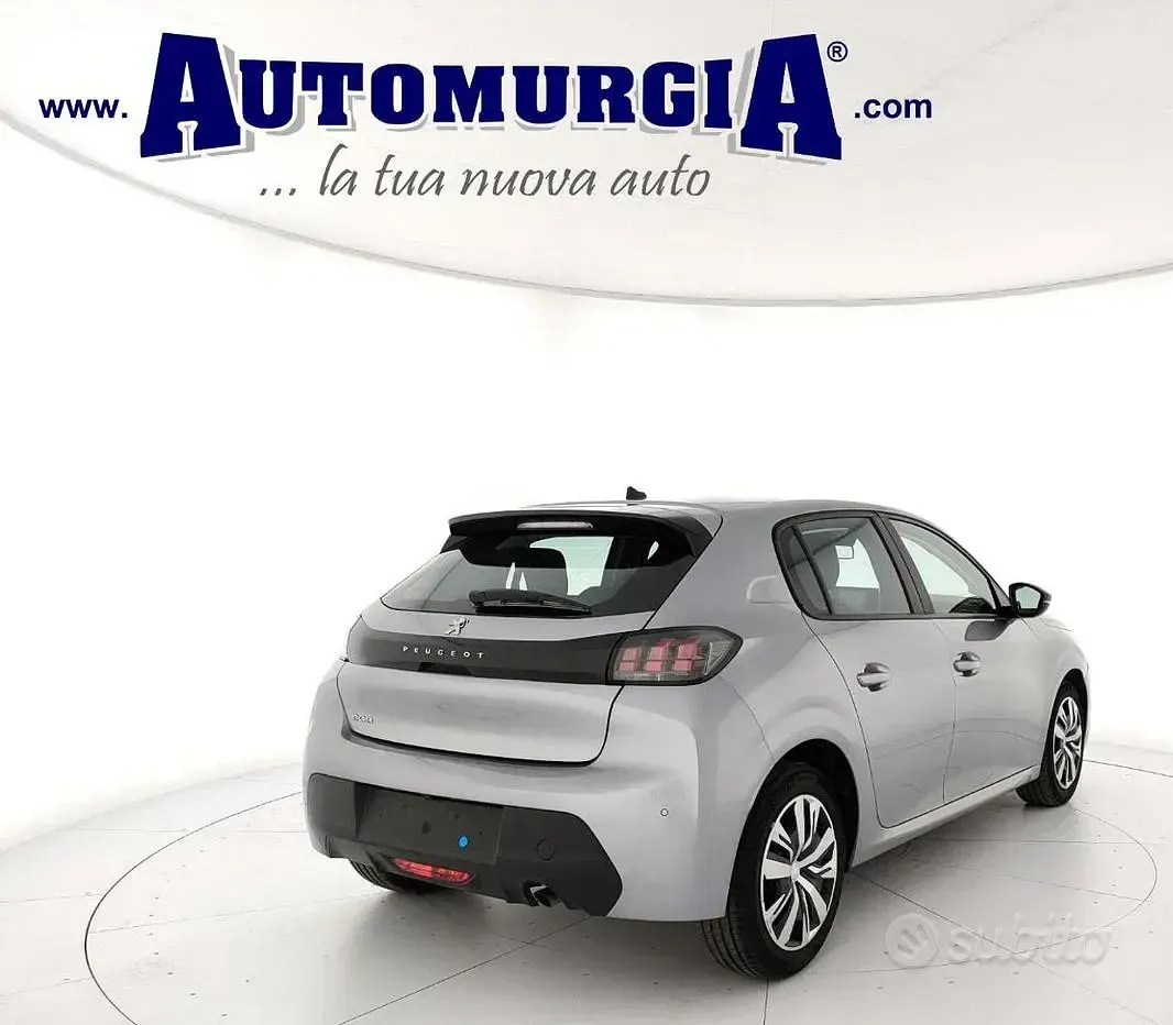Usata Peugeot 208 75 CV (55 kW) 2023 Grigio Utilitaria