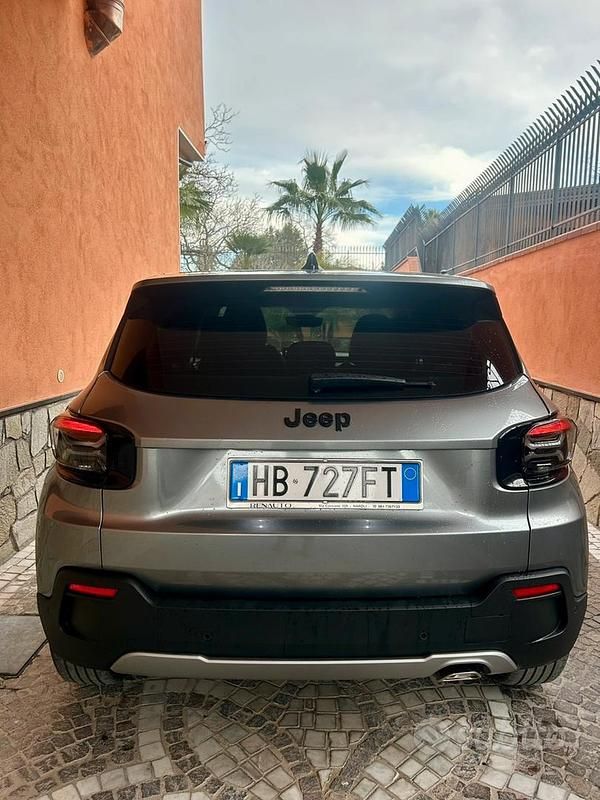 Usata Jeep Avenger Altitude 101 CV (74 kW) 2024 Grigio SUV