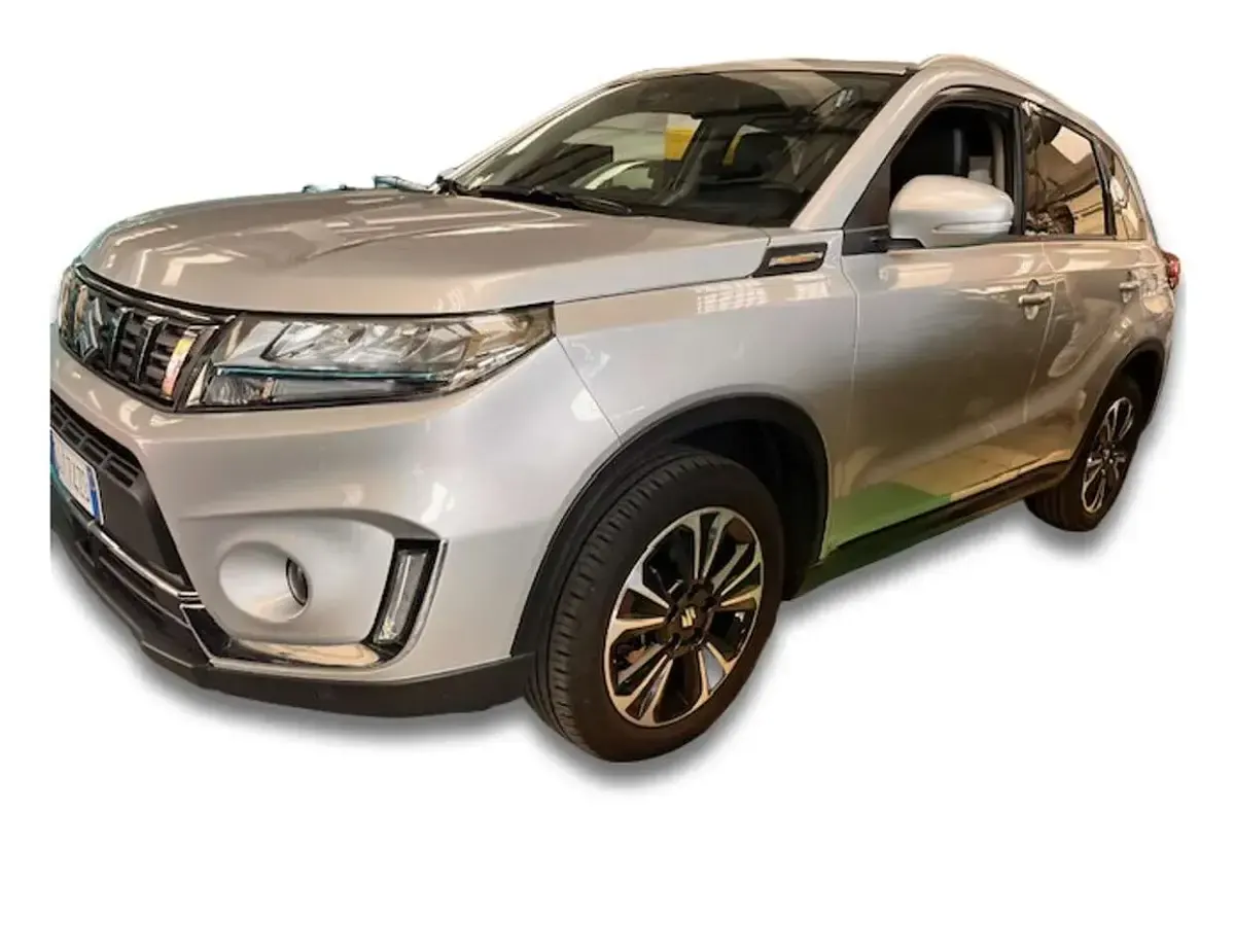 Usata Suzuki Vitara 116 CV (85 kW) 2021 Argento SUV