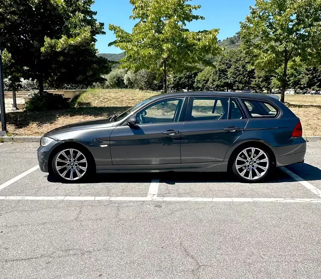 Usata BMW 320 177 CV (130 kW) 2009 Grigio Station wagon