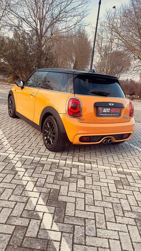 Käytetty Mini Cooper SD 170 HP (125 kW) 2015 Oranssi Viistoperä