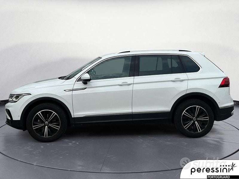Usata VW Tiguan Elegance 150 CV (110 kW) 2023 Bianco SUV