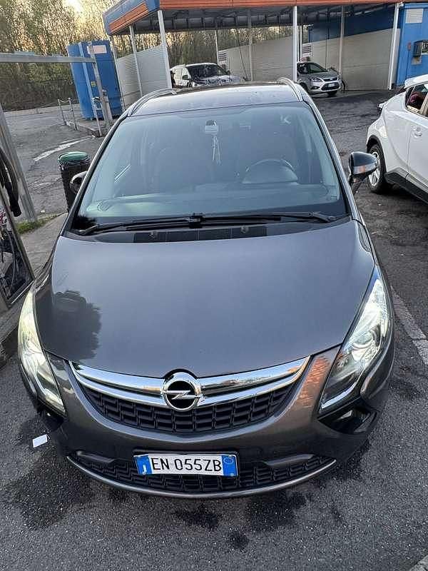 Usata Opel Zafira Tourer 131 CV (96 kW) 2012 Grigio Monovolume
