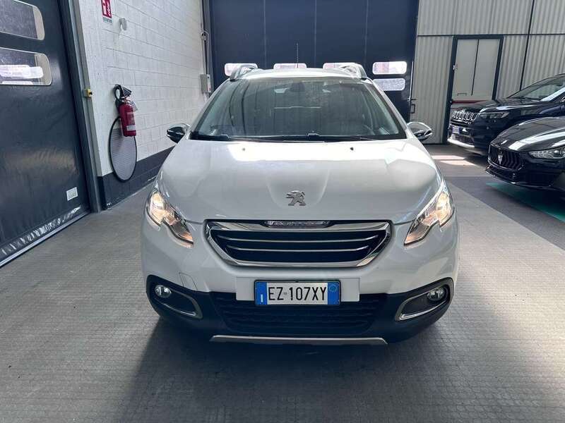 Usato 2015 Peugeot 2008 1.6 Benzin 120 CV (10.000 €)