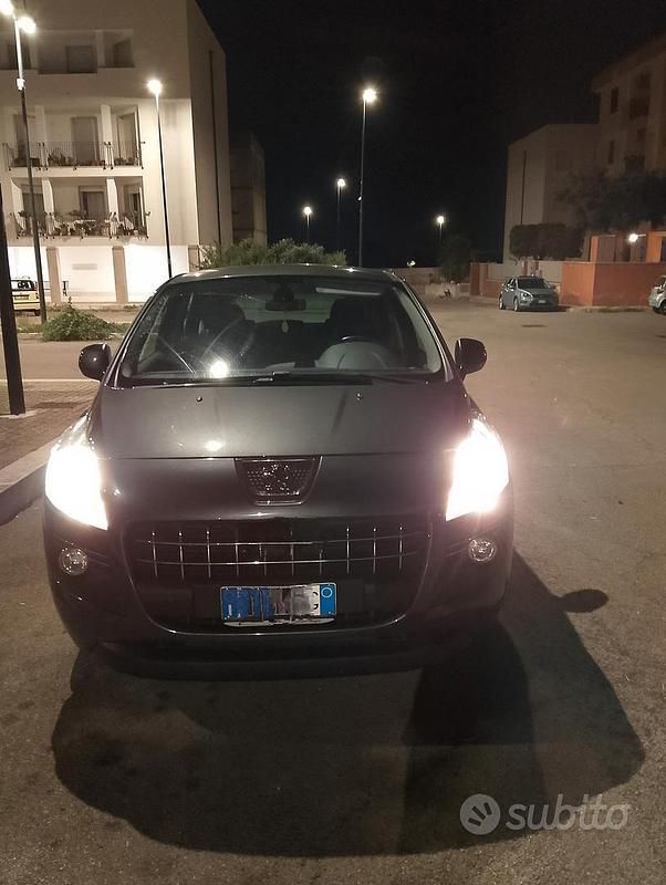 Usata 2013 Peugeot 3008 Station wagon | 9500 € (Molto cara) - Immagine 1/4