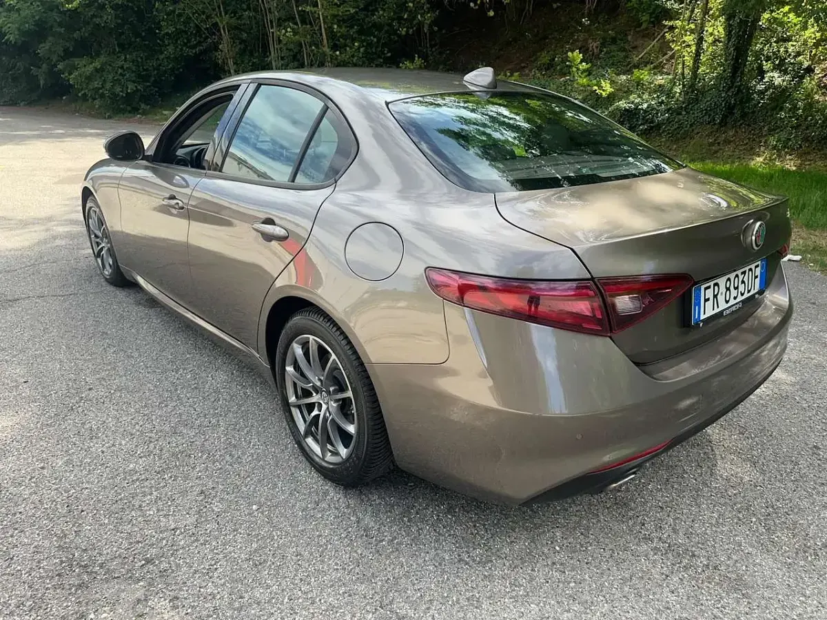 Usata Alfa Romeo Giulia Super 150 CV (110 kW) 2018 Other Berlina