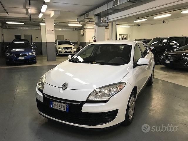 Usata Renault Mégane GrandTour 110 CV (80 kW) 2012 Bianco Station wagon
