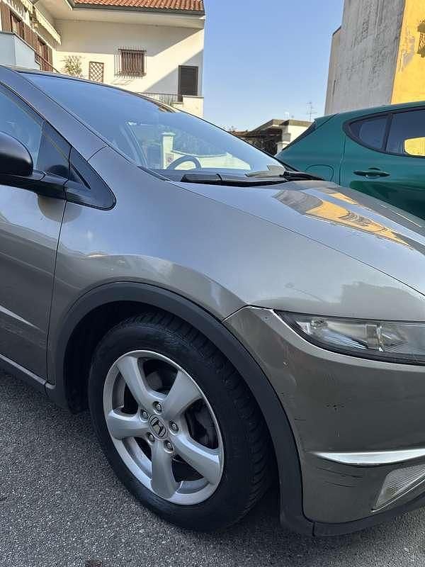 Usata Honda Civic Elegance 83 CV (61 kW) 2008 Berlina