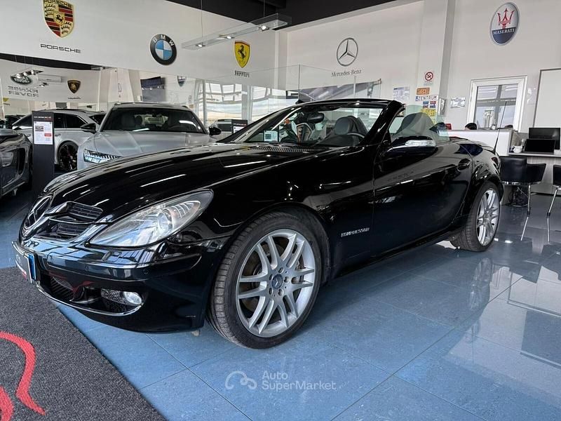 Usata Mercedes SLK200 163 CV (119 kW) 2007 Nero Cabrio