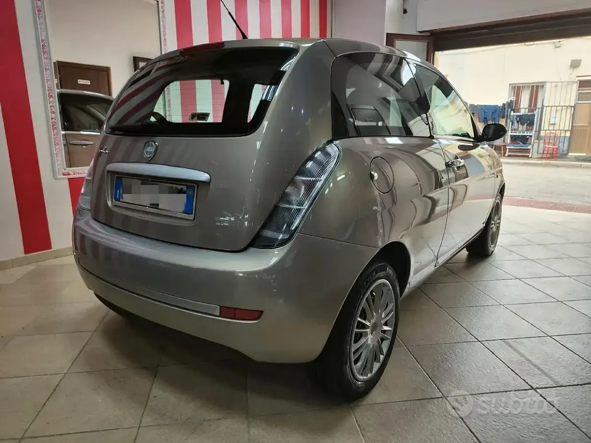 Usata Lancia Ypsilon 69 CV (50 kW) 2009 Utilitaria