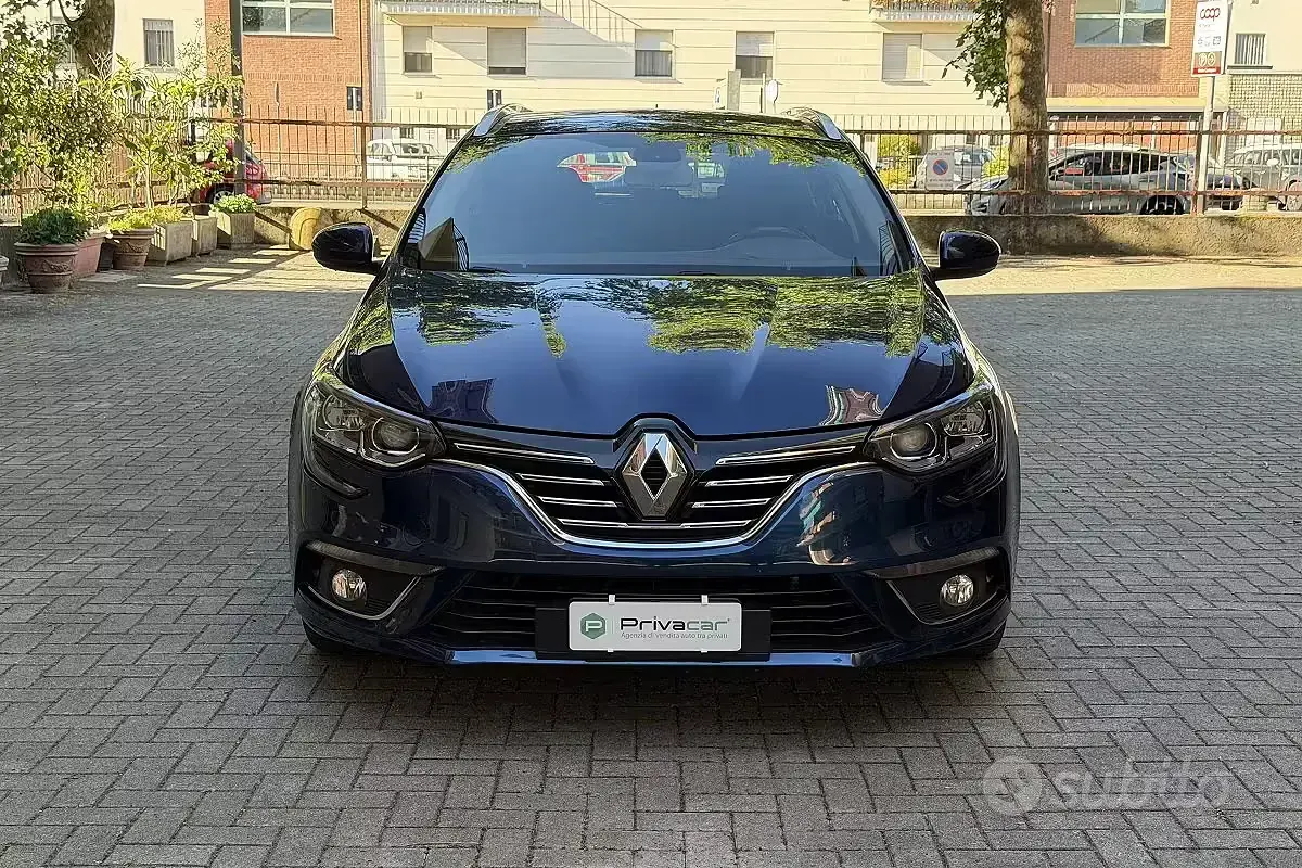 Usata Renault Mégane GrandTour 116 CV (85 kW) 2019 Blu Station wagon