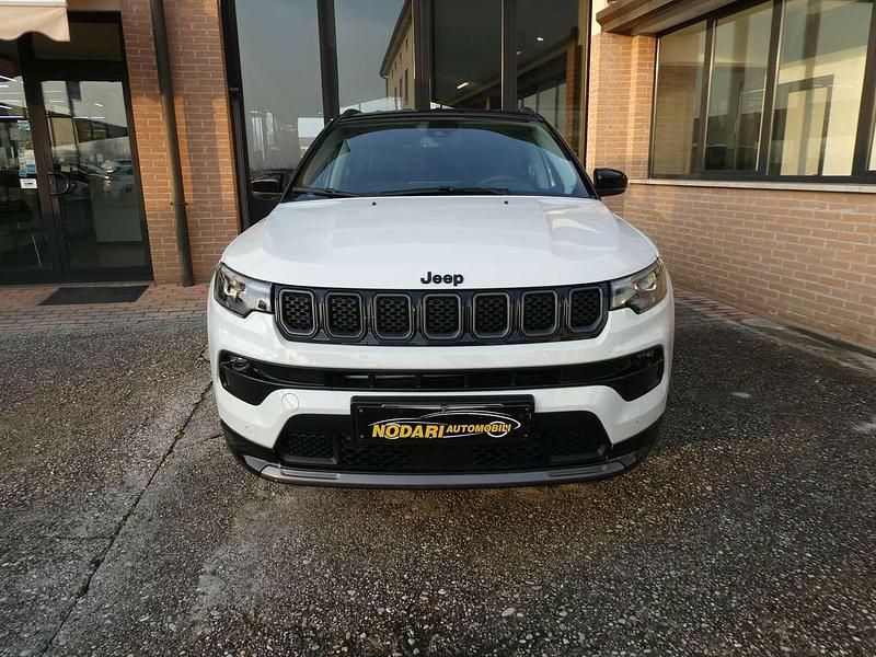 Usata Jeep Compass Summit 131 CV (96 kW) 2025 Alpine white SUV