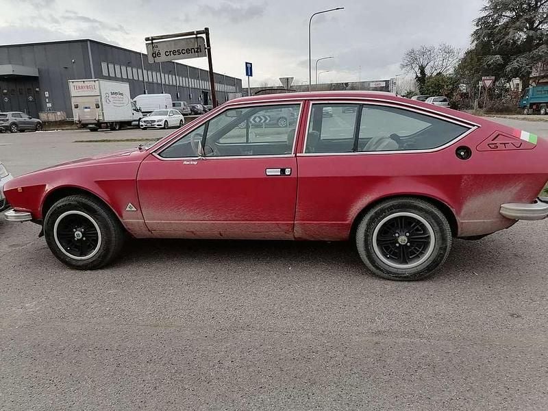 Usata Alfa Romeo Alfetta 122 CV (89 kW) 1976 Rosso Coupé