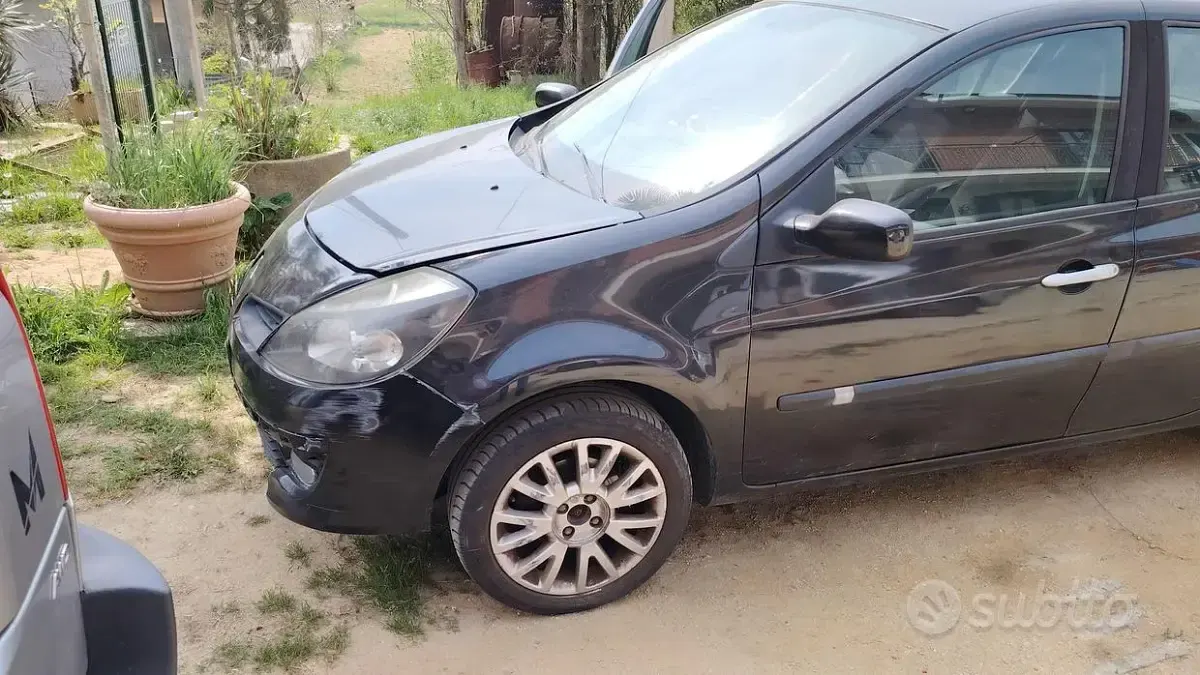 Usata Renault Clio II 2007 Nero Berlina
