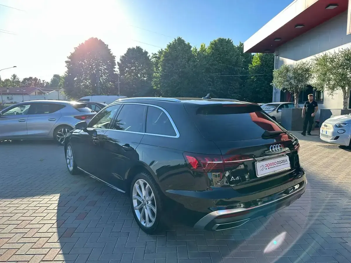 Usata Audi A4 S-Line 170 CV (125 kW) 2022 Nero Station wagon