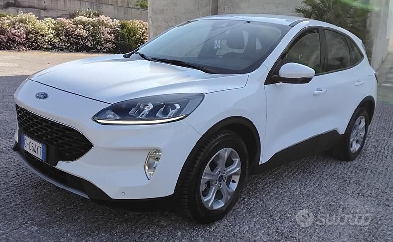 Usata Ford Kuga Titanium 120 CV (88 kW) 2022 Bianco SUV