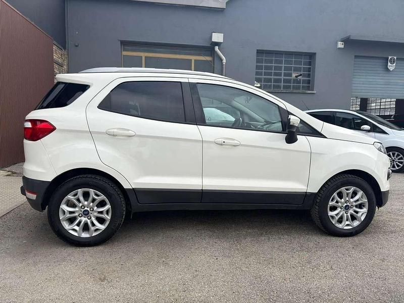 Usata Ford Ecosport Titanium 95 CV (69 kW) 2017 Bianco SUV