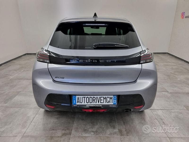 Nuova Peugeot 208 Allure 100 CV (73 kW) 2025 Grigio Utilitaria