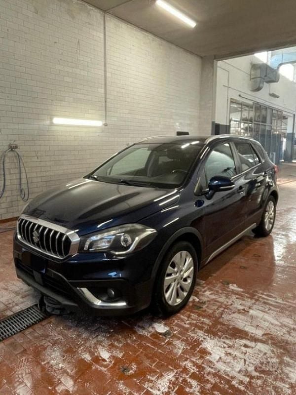 Blu Usata 2017 Suzuki SX4 S-Cross SUV | 8480 € (Super prezzo) - Immagine 1/4