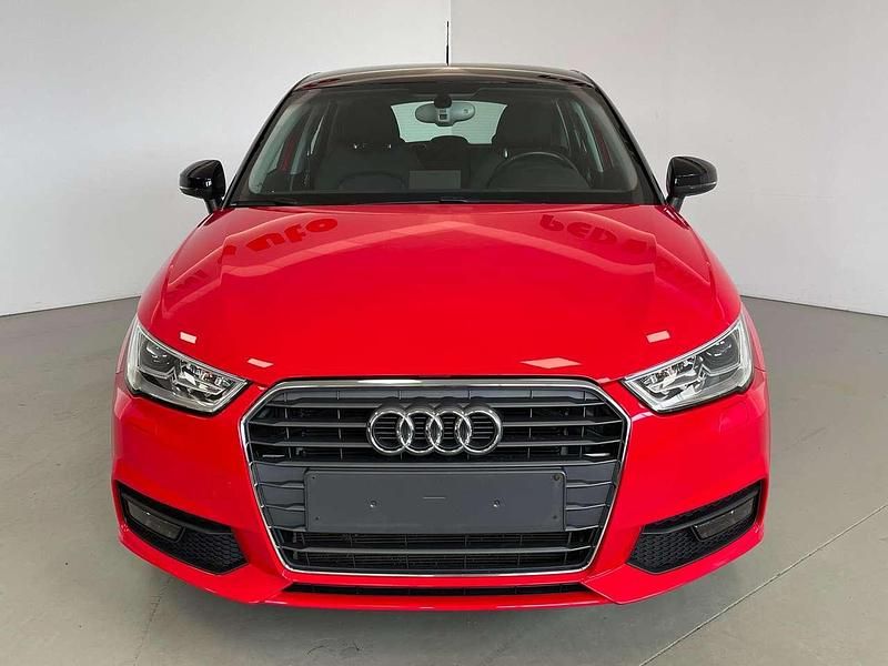 Usata Audi A1 Design 82 CV (60 kW) 2016 Rosso  tetto nero Utilitaria
