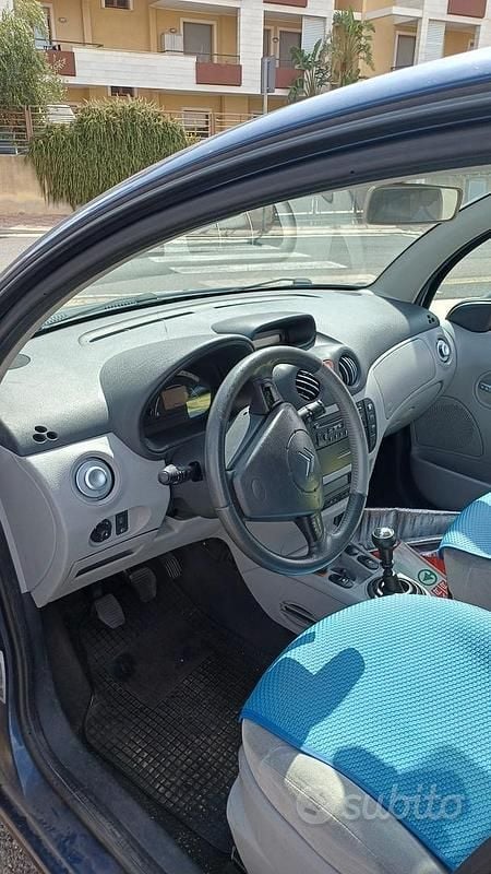 Usata Citroën C3 Exclusive 73 CV (53 kW) 2004 Blu Utilitaria