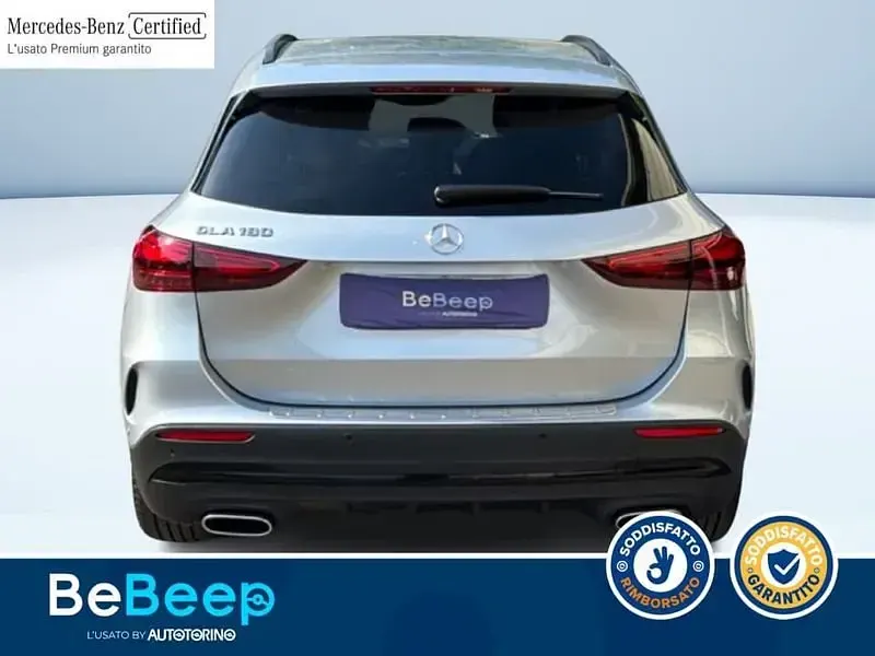 Usata Mercedes GLA180 Advanced Plus 136 CV (100 kW) 2024 Argento metallizzato SUV