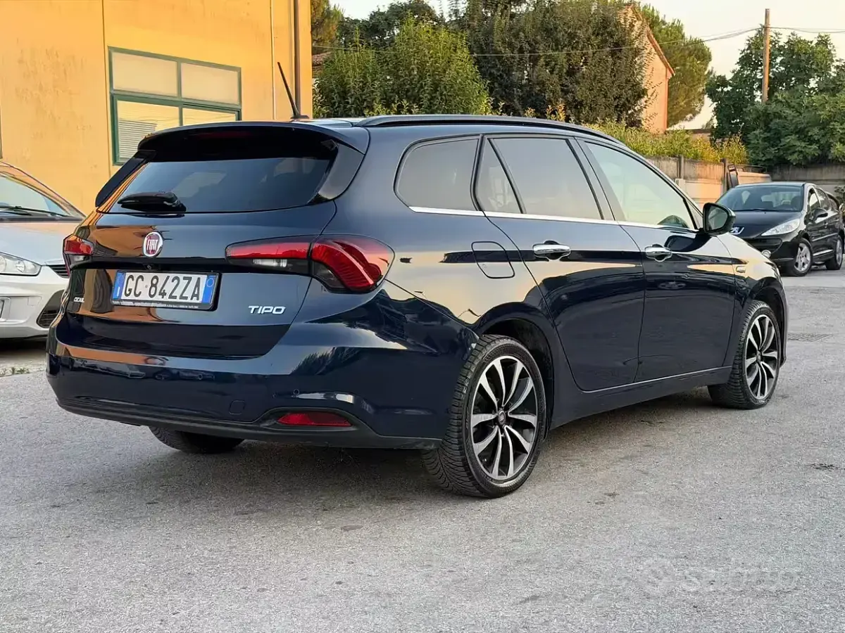 Usata Fiat Tipo Business 120 CV (88 kW) 2018 Other Station wagon