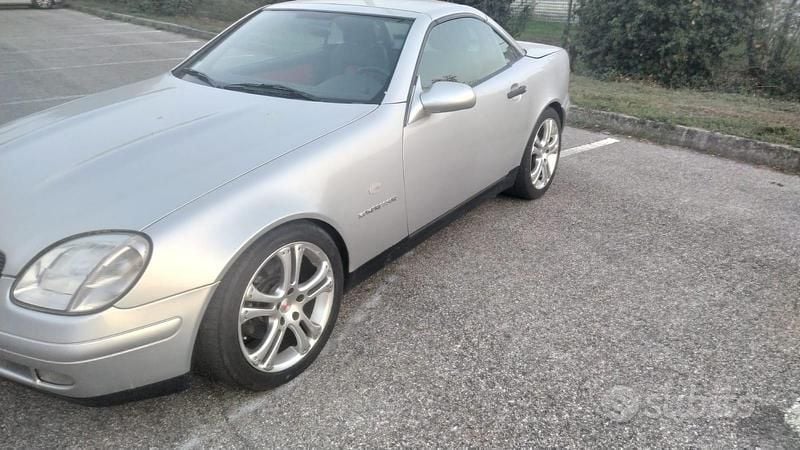 Grigio Usata 2000 Mercedes SLK200 Cabrio | 6200 € (Ottimo prezzo) - Immagine 1/4