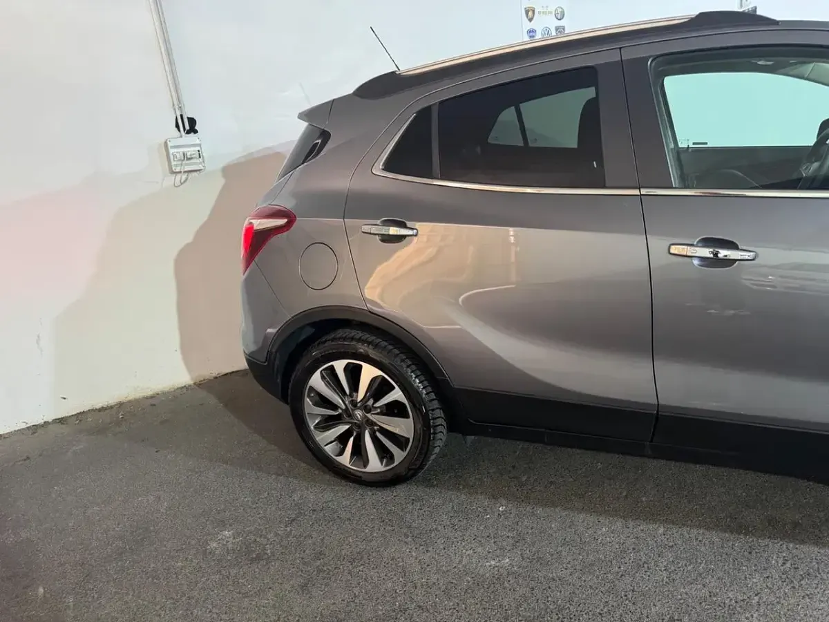 Usata Opel Mokka X Ultimate 136 CV (100 kW) 2018 Grigio SUV