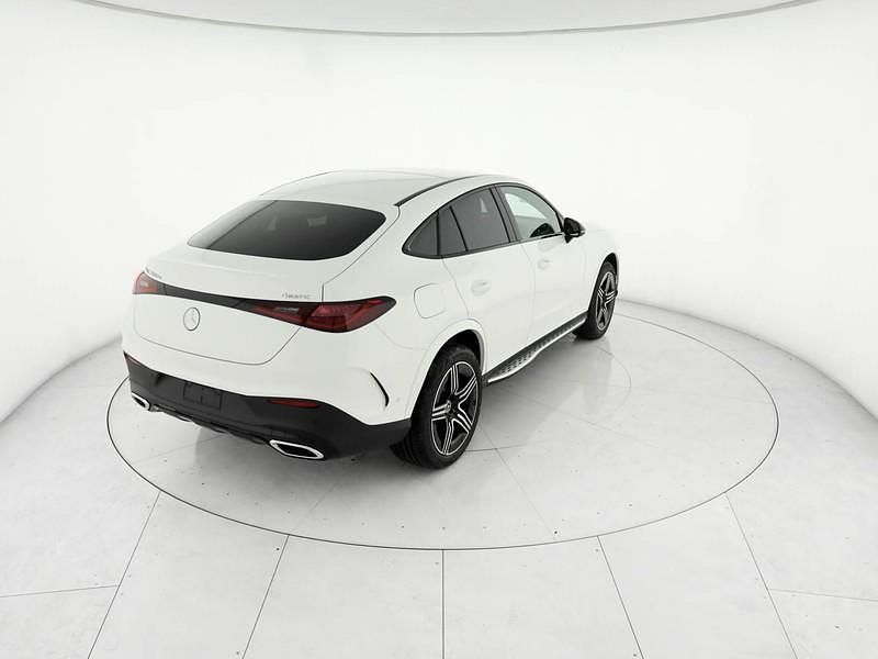 Nuova Mercedes GLC300 Advanced 333 CV (244 kW) 2026 Bianco Coupé