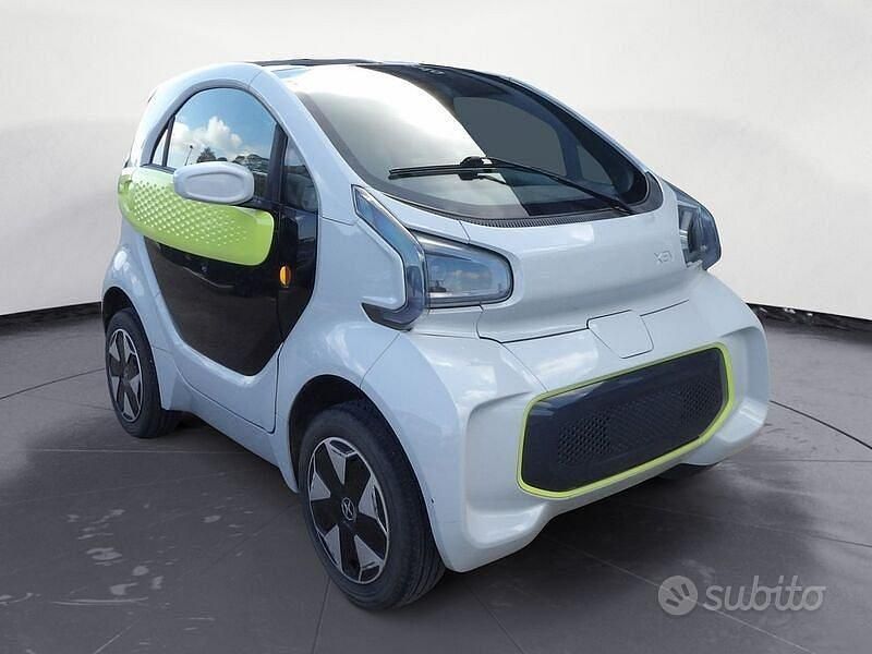 Usata XEV Yoyo 49 kW (67 CV) 2023 Grigio Utilitaria
