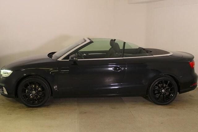 Usata Audi A3 Cabriolet Sport 116 CV (85 kW) 2018 Nero mito metallizzato Cabrio
