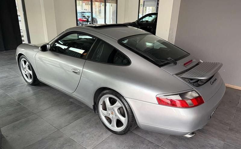 Usata Porsche 911 Carrera 300 CV (220 kW) 1999 Argento Coupé