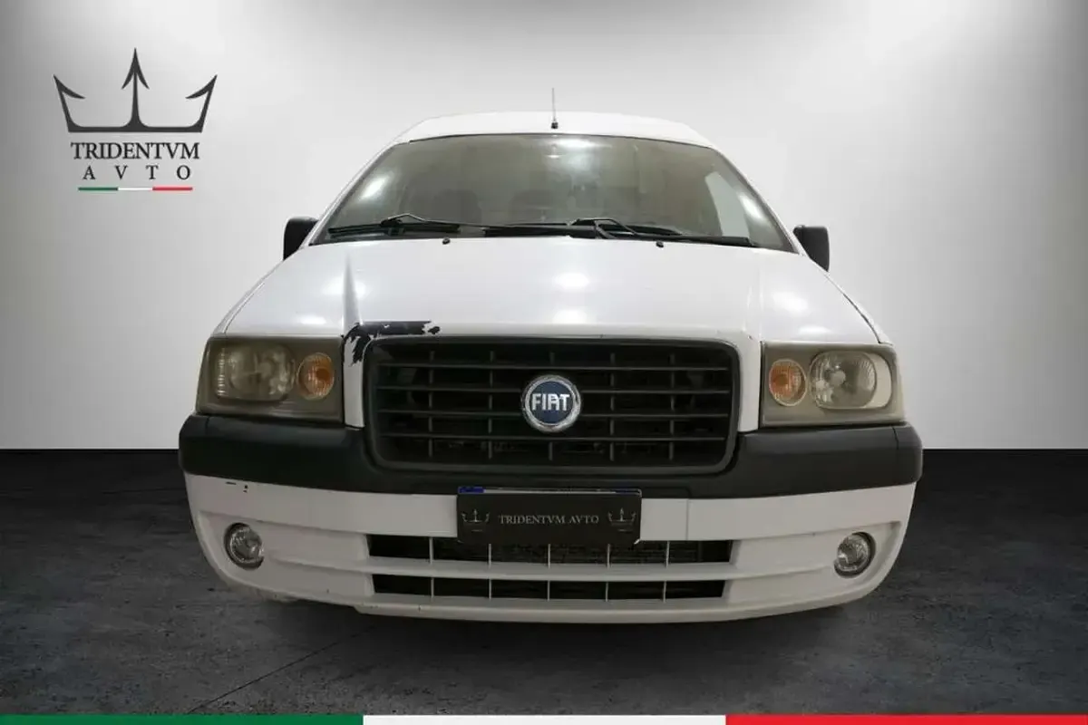 Usata Fiat Scudo Lusso 109 CV (80 kW) 2006 Bianco Furgone