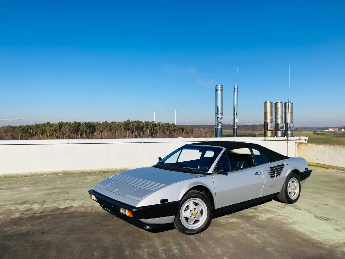 Usata Ferrari Mondial 240 CV (176 kW) 1985 Argento Cabrio
