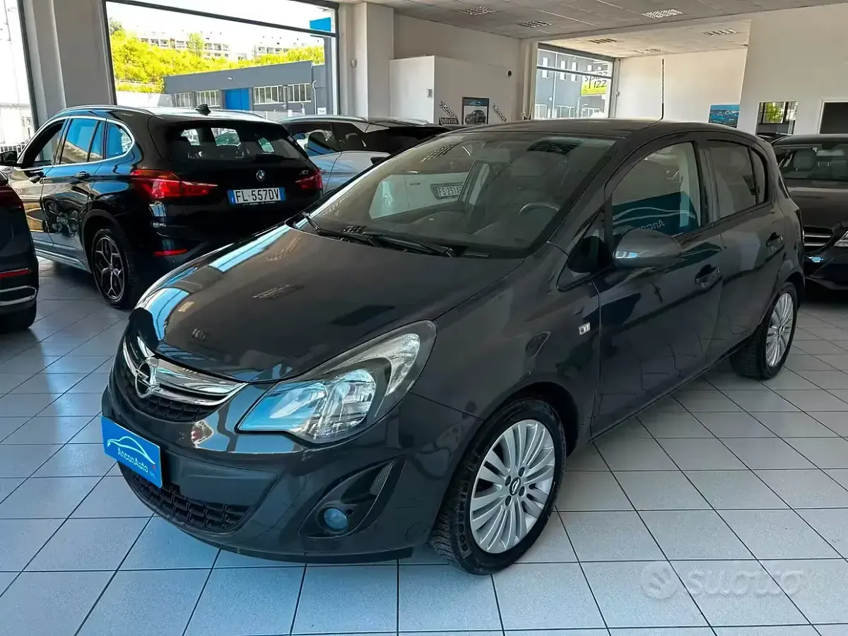 Usata Opel Corsa 85 CV (62 kW) 2015 Grigio Utilitaria