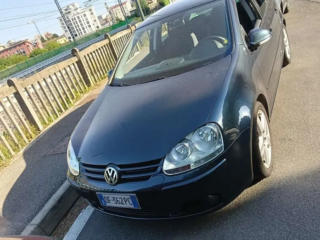 Usata VW Golf V Sportline 116 CV (85 kW) 2007 Berlina