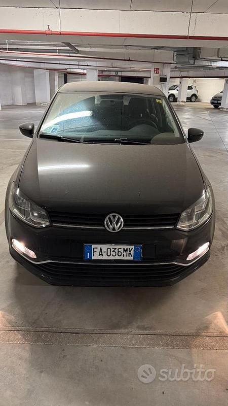 Usata VW Polo Comfortline 75 CV (55 kW) 2015 Nero Berlina