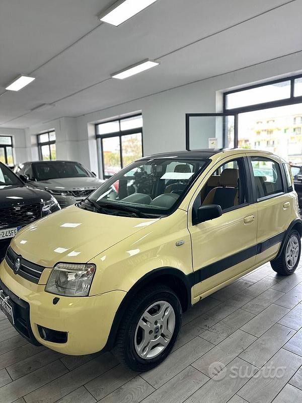 Usata Fiat Panda 4x4 Climbing 60 CV (44 kW) 2004 Giallo Utilitaria