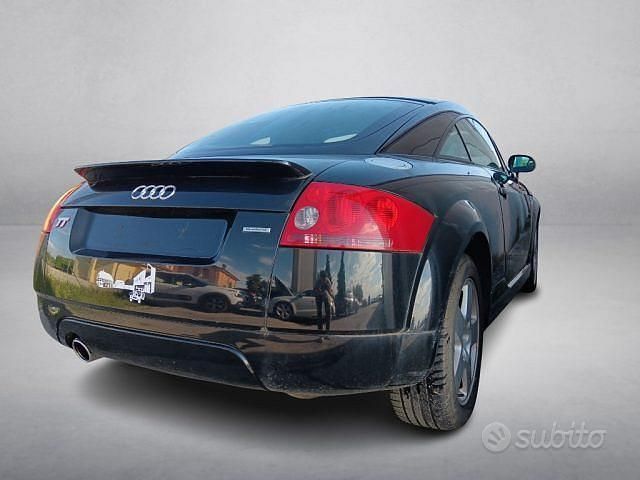 Usata Audi TT Business 179 CV (131 kW) 2000 Nero Coupé