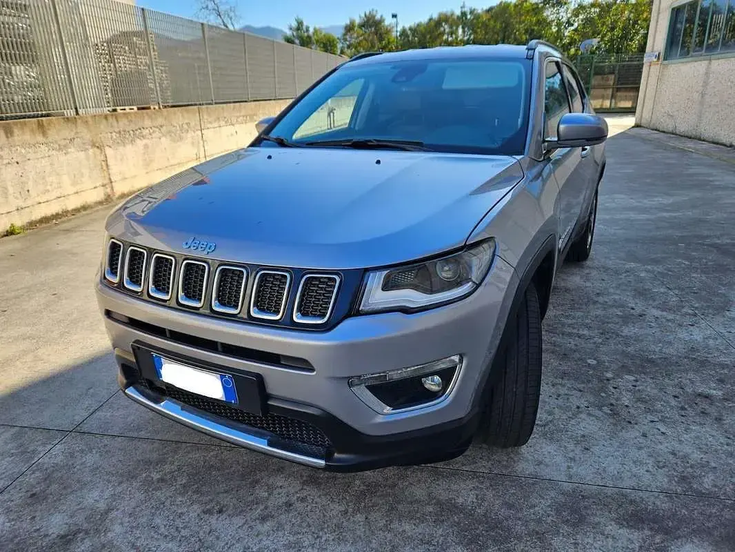 Usata Jeep Compass Longitude 140 CV (102 kW) 2020 Grigio SUV