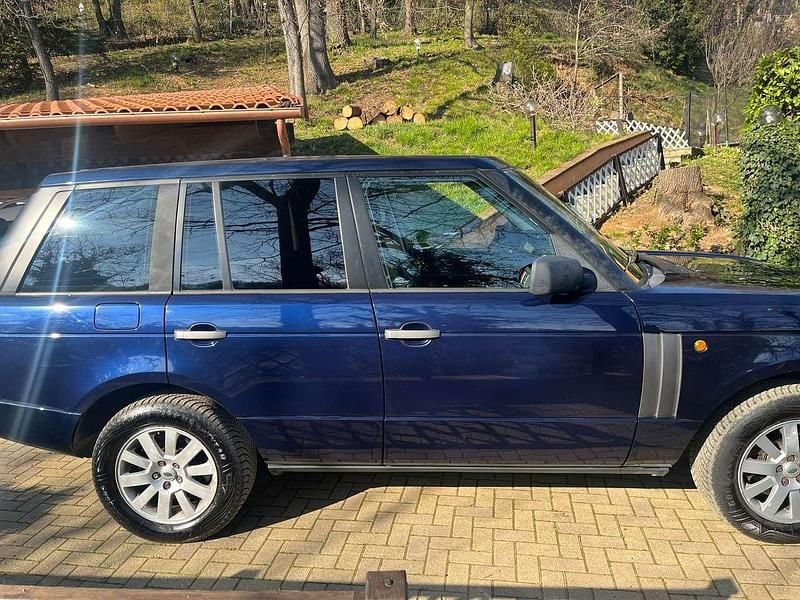 Usata Land Rover Range Rover Vogue 286 CV (210 kW) 2002 Blu/azzurro SUV