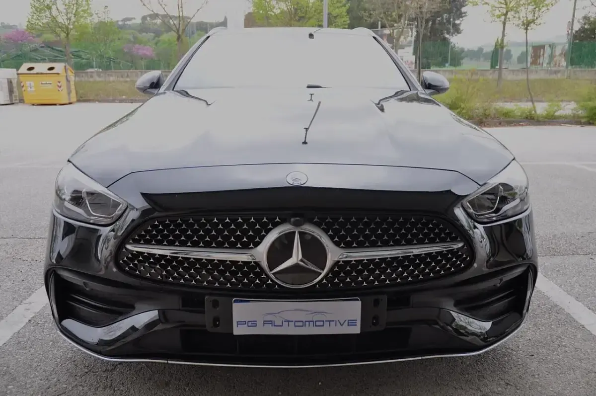Usata Mercedes C220 Advanced 199 CV (146 kW) 2025 Nero Station wagon