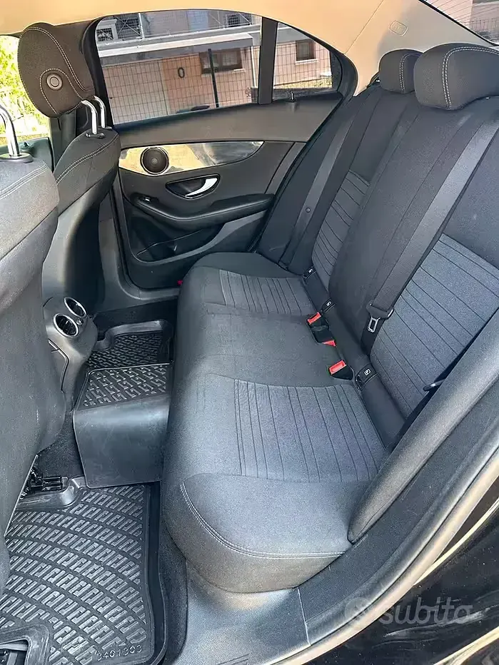 Usata Mercedes C180 Premium Plus 116 CV (85 kW) 2016 Nero Berlina