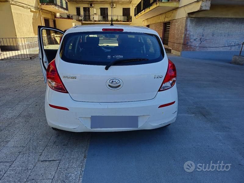 Usata Hyundai i20 2014 Bianco Utilitaria