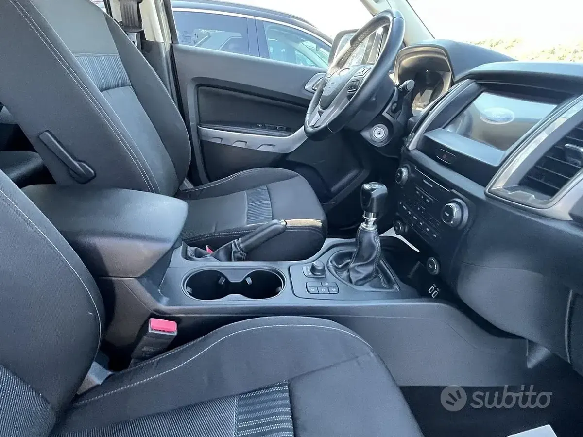 Usata Ford Ranger 170 CV (125 kW) 2021 Nero Pick-up