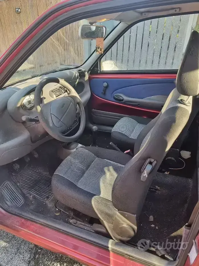 Usata Fiat Seicento 39 CV (28 kW) 2000 Rosso Utilitaria